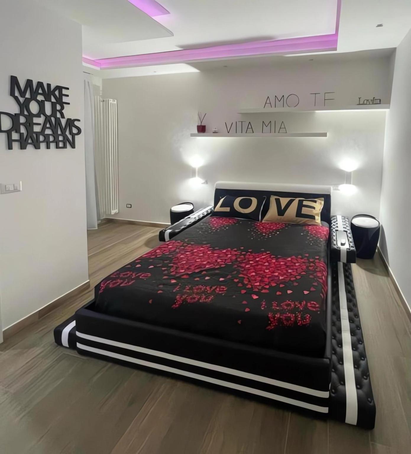 Due Cuori Suite Bari Bagian luar foto